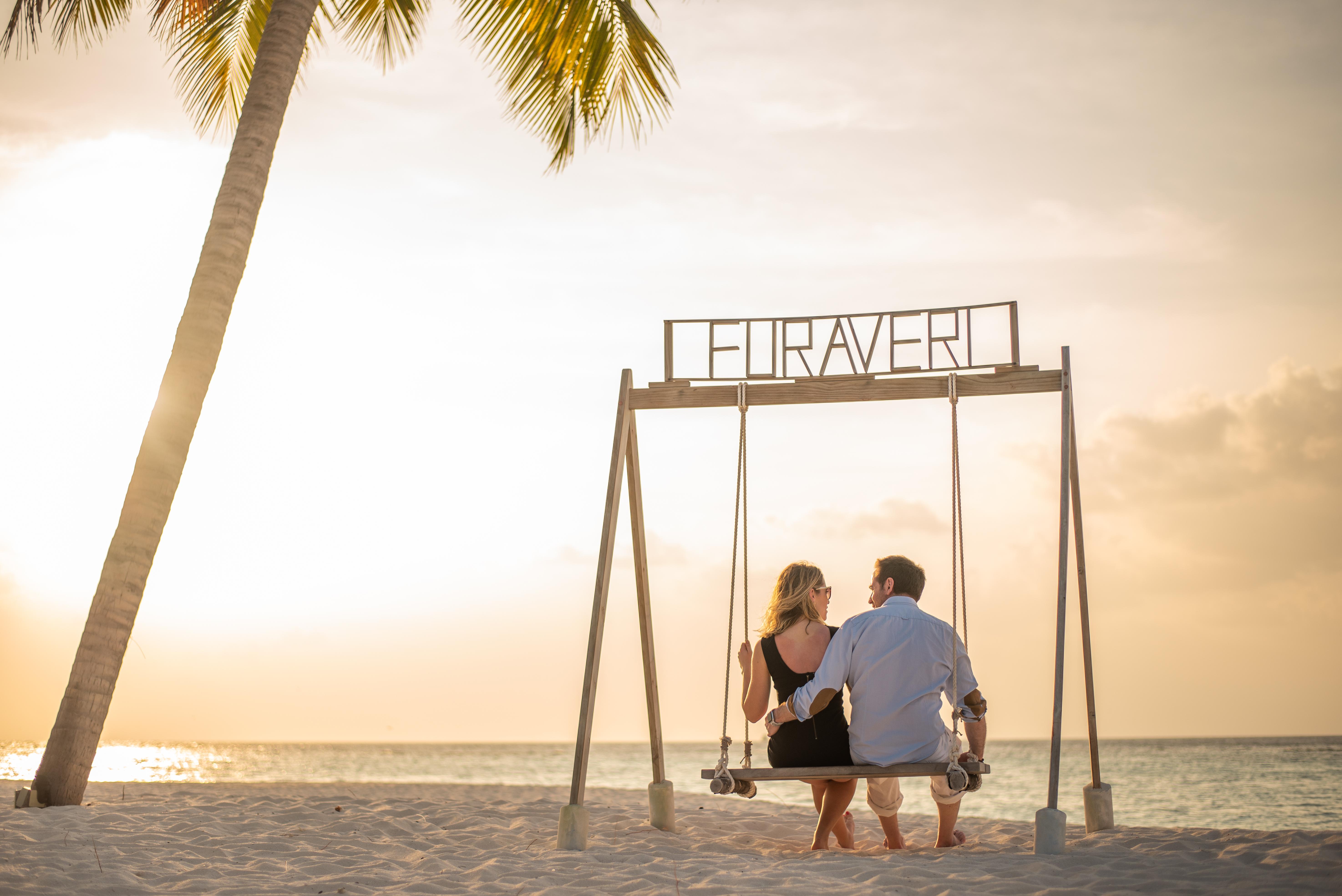Furaveri Maldives - Complimentary Round-Trip Seaplane Transfer For Two For A Minimum Of 5 Nights Or More From May 1St To October 31St, 2025 Meedhoo  Εξωτερικό φωτογραφία Swing at the beach