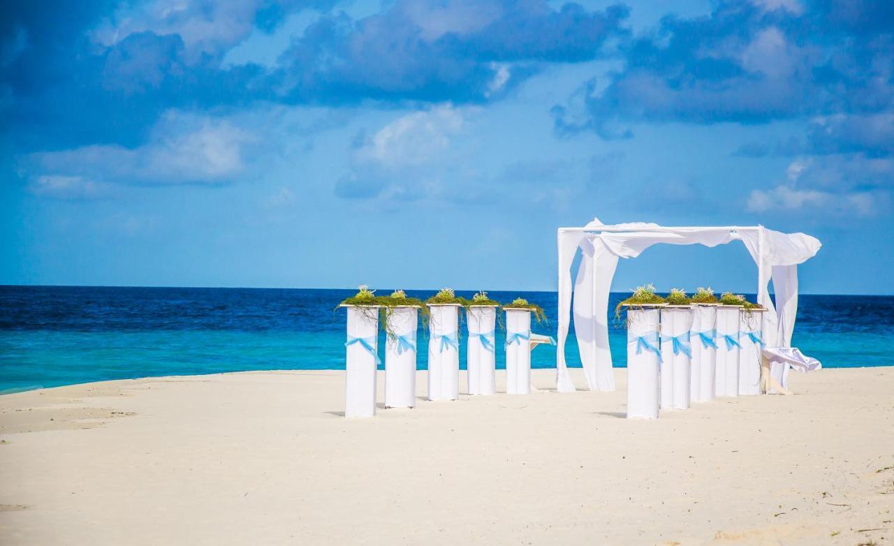 Furaveri Maldives - Complimentary Round-Trip Seaplane Transfer For Two For A Minimum Of 5 Nights Or More From May 1St To October 31St, 2025 Meedhoo  Εξωτερικό φωτογραφία Beach wedding