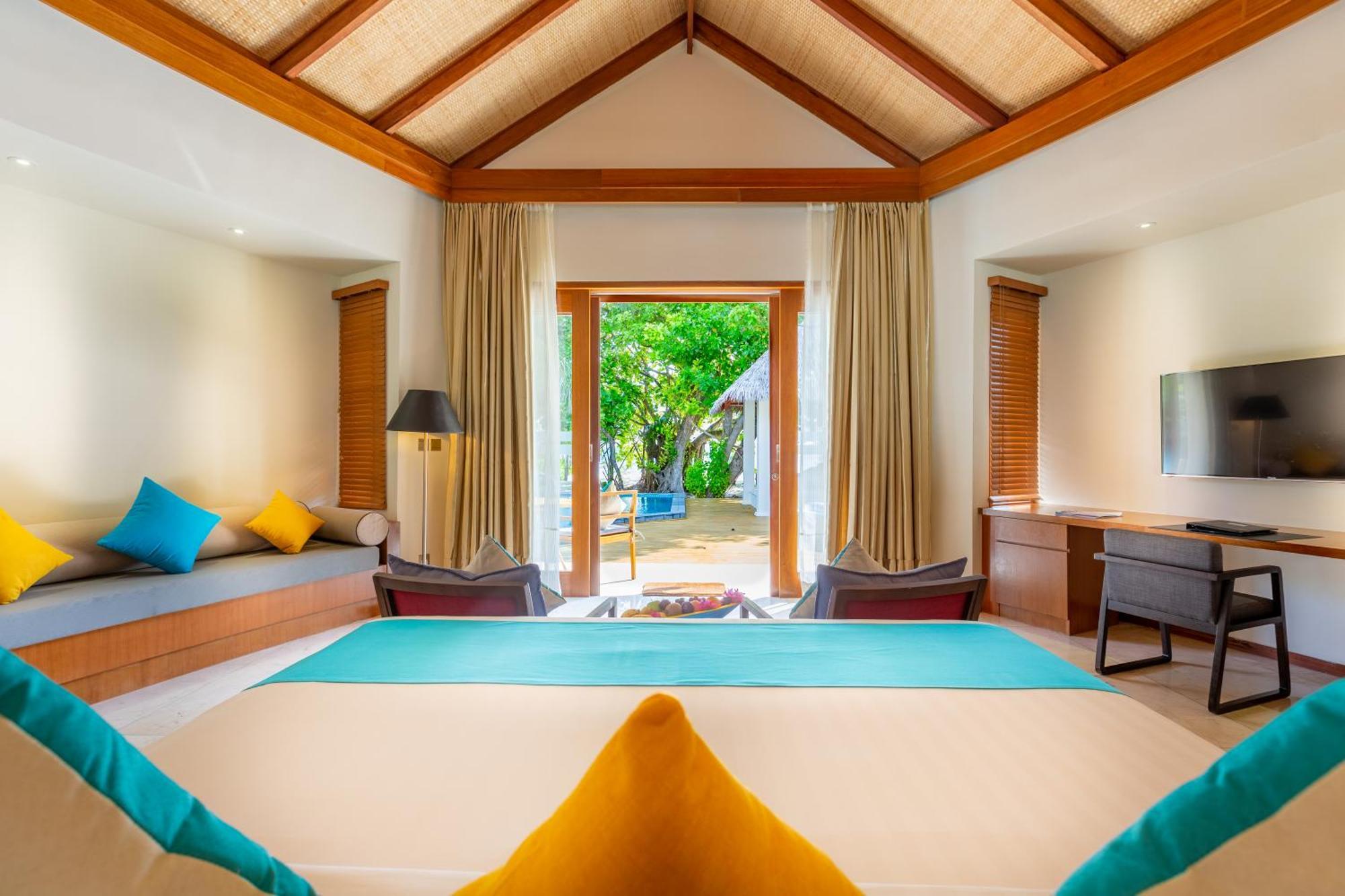 Furaveri Maldives - Complimentary Round-Trip Seaplane Transfer For Two For A Minimum Of 5 Nights Or More From May 1St To October 31St, 2025 Meedhoo  Δωμάτιο φωτογραφία Beach villa interior